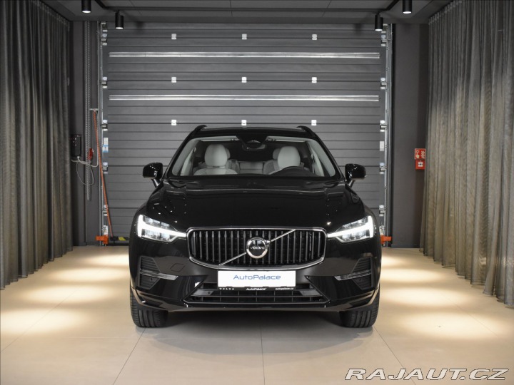 Volvo XC60 2,0 B5 AWD Core 2025