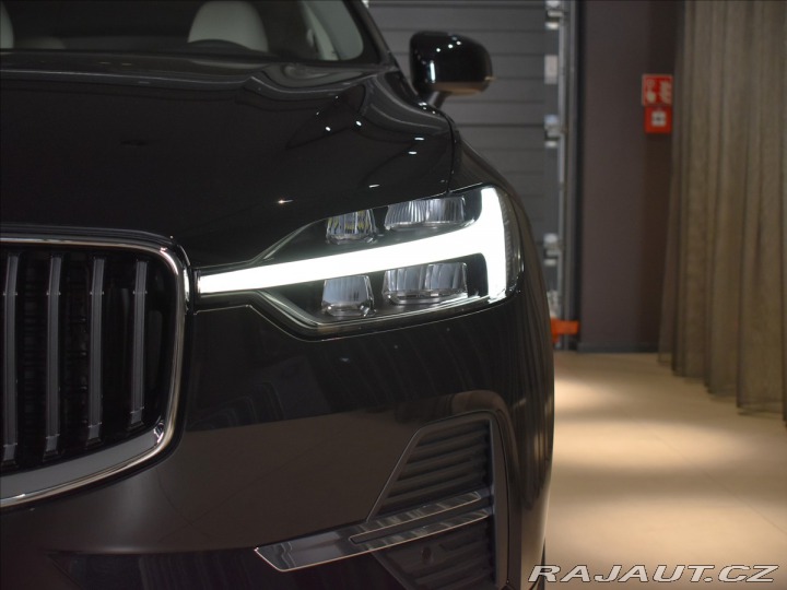 Volvo XC60 2,0 B5 AWD Core 2025