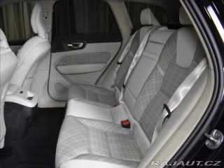 Volvo XC60 2,0 B5 AWD Core 2025