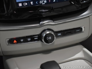 Volvo XC60 2,0 B5 AWD Core 2025