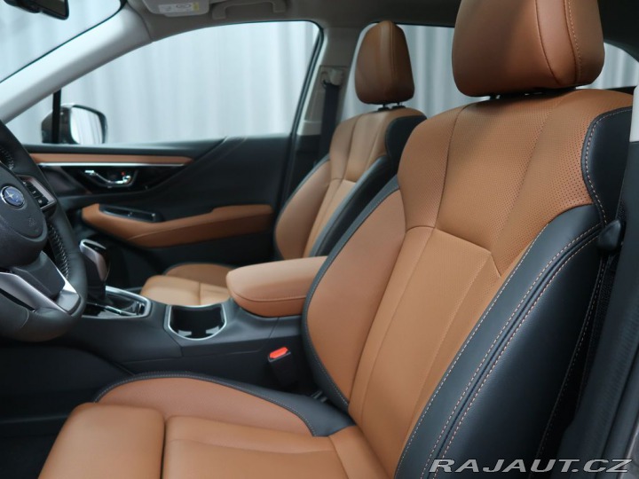 Subaru Outback TOURING 4X4; předváděcí v 2025