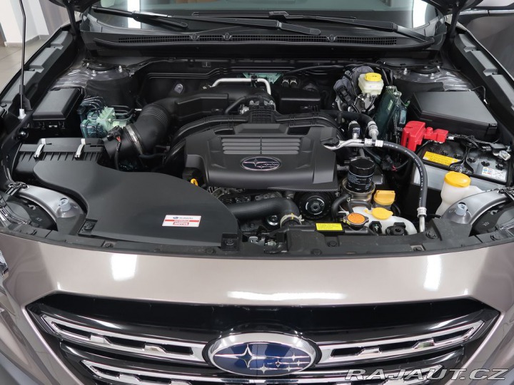 Subaru Outback TOURING 4X4; předváděcí v 2025