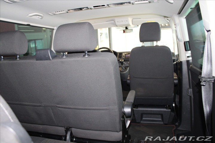 Volkswagen Caravelle 2.0TDI L DSG / 9.míst 2018