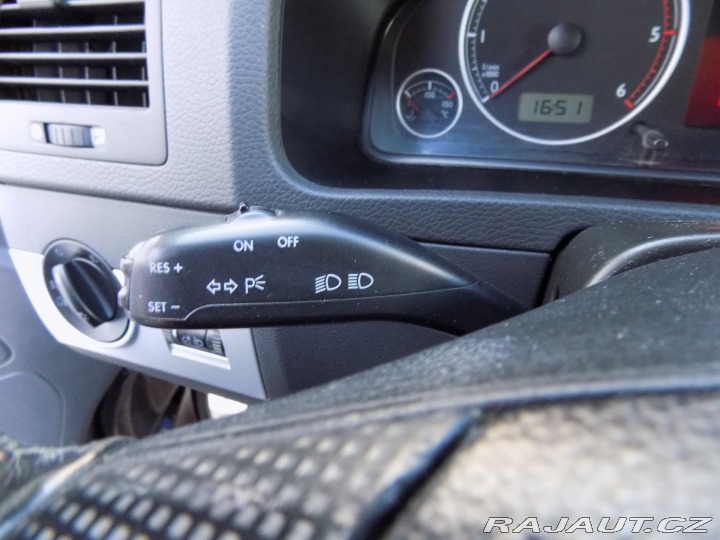 Volkswagen Multivan 2.5TDI/4x4/webasto/ČR/ 2009