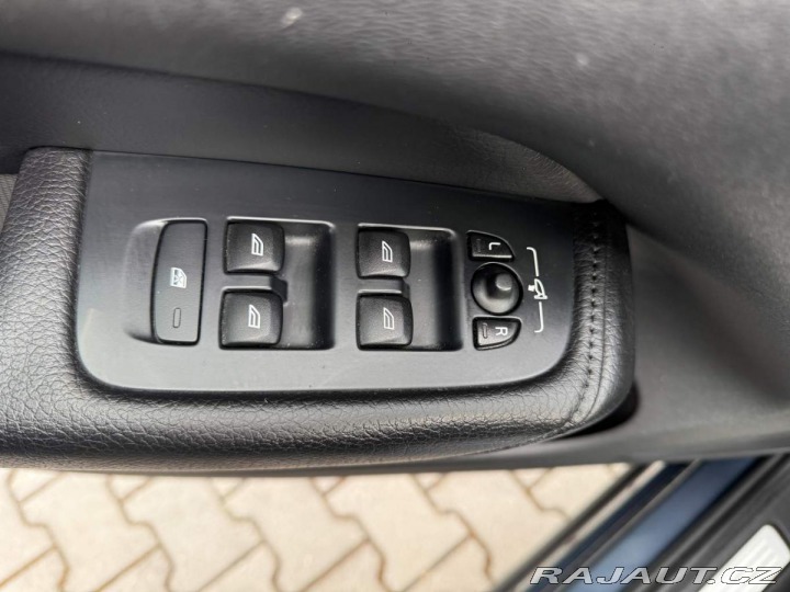 Volvo XC60 T5 2.0 MOMENTUM AT8 AWD 2019