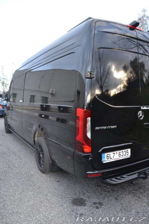 Mercedes-Benz Sprinter 319 Camper 2025