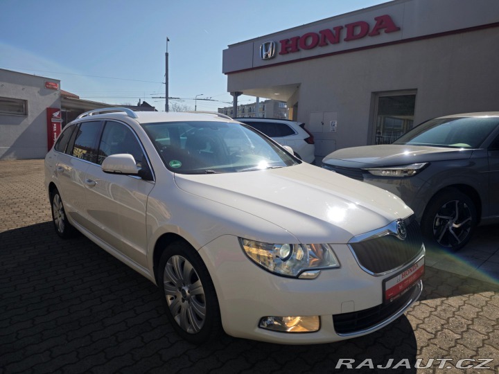 Škoda Superb 1.8 TSi Ambition NAVI Bi- 2010