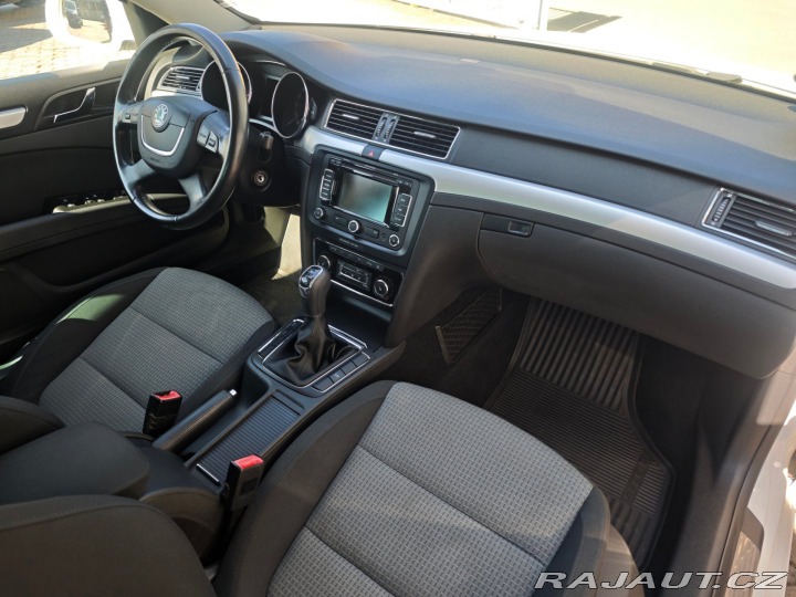 Škoda Superb 1.8 TSi Ambition NAVI Bi- 2010