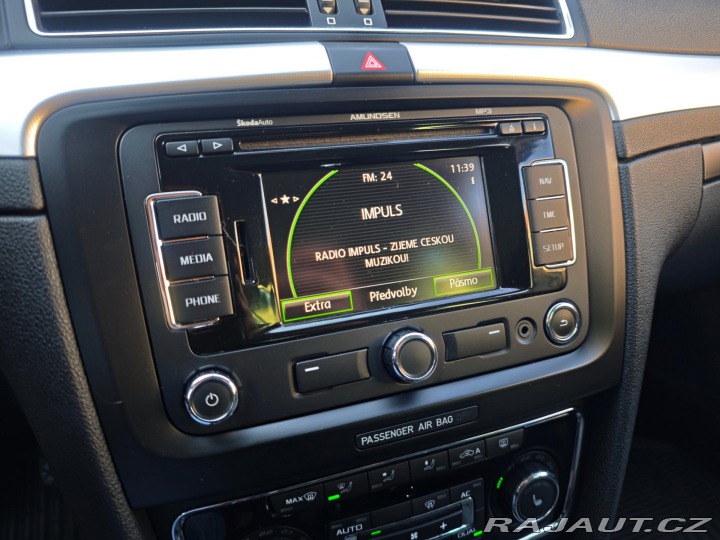 Škoda Superb 1.8 TSi Ambition NAVI Bi- 2010