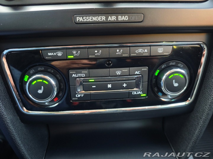 Škoda Superb 1.8 TSi Ambition NAVI Bi- 2010
