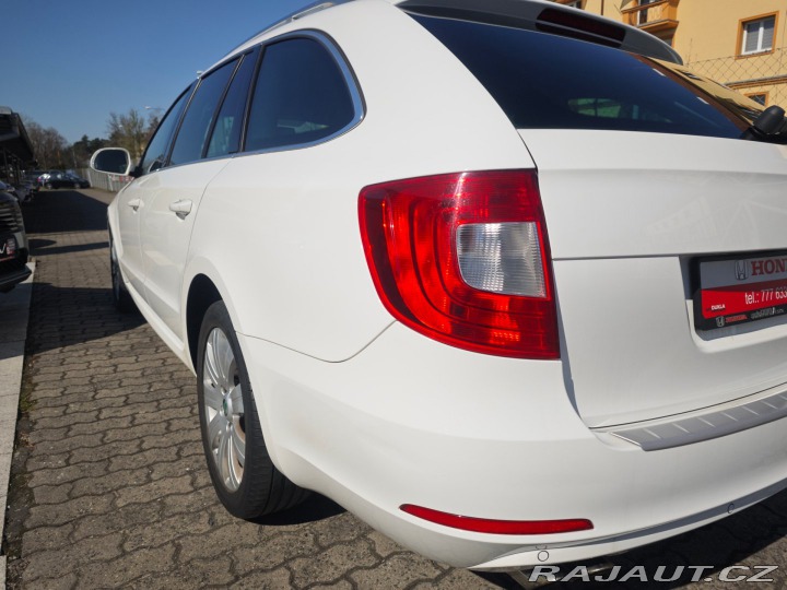 Škoda Superb 1.8 TSi Ambition NAVI Bi- 2010