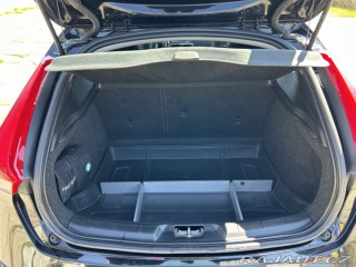 Volvo V40 D3 2016