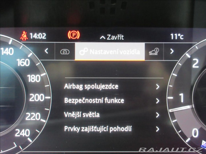 Land Rover Range Rover Velar 2,0 D180, S, 1.MAJ,ČR,DPH 2018