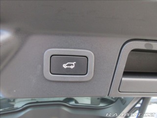 Land Rover Range Rover Velar 2,0 D180, S, 1.MAJ,ČR,DPH 2018