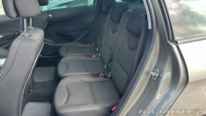Peugeot 308 1.6i 88kW *ČR*PDC*Klima* 2013