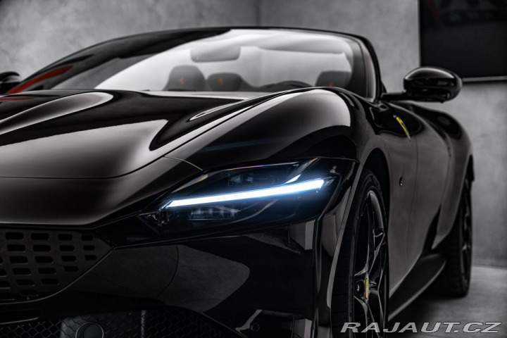 Ferrari Roma Spider 2025