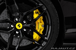 Ferrari Roma Spider 2025