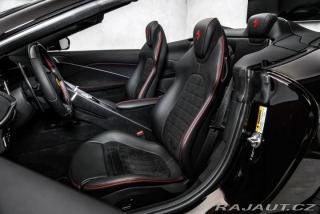 Ferrari Roma Spider 2025