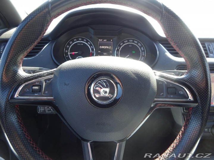 Škoda Octavia RS 2.0TDI DSG CHALLENGE Č 2016