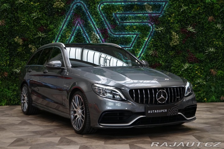 Mercedes-Benz C 63 AMG V8 350kW LED Pano 2019