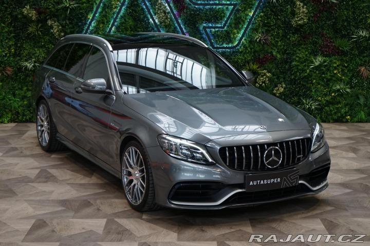 Mercedes-Benz C 63 AMG V8 350kW LED Pano 2019