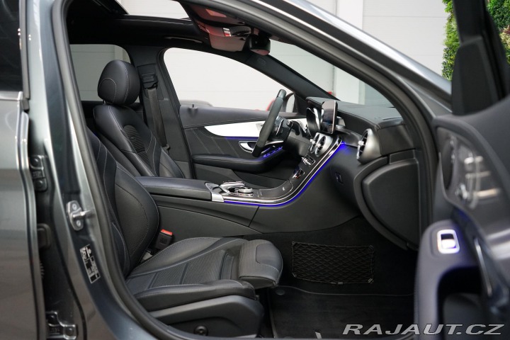 Mercedes-Benz C 63 AMG V8 350kW LED Pano 2019