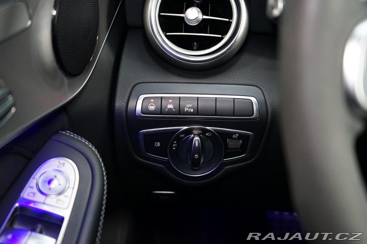 Mercedes-Benz C 63 AMG V8 350kW LED Pano 2019