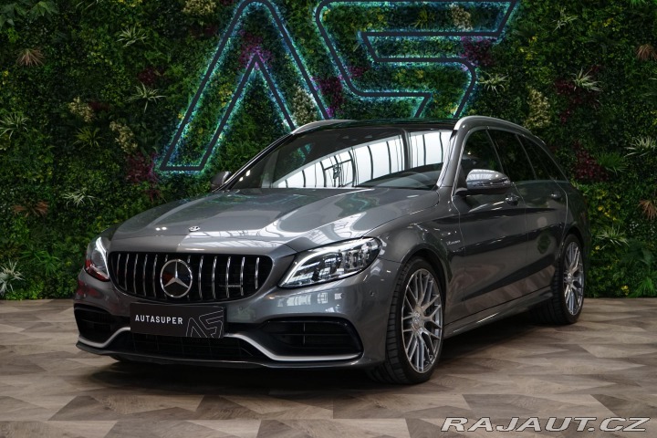 Mercedes-Benz C 63 AMG V8 350kW LED Pano 2019
