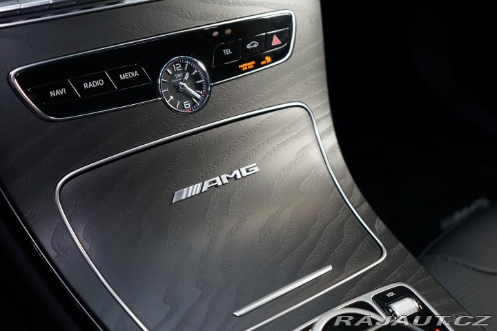 Mercedes-Benz C 63 AMG V8 350kW LED Pano 2019