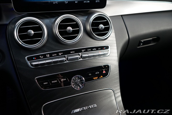 Mercedes-Benz C 63 AMG V8 350kW LED Pano 2019