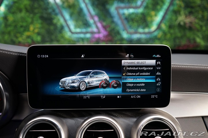 Mercedes-Benz C 63 AMG V8 350kW LED Pano 2019