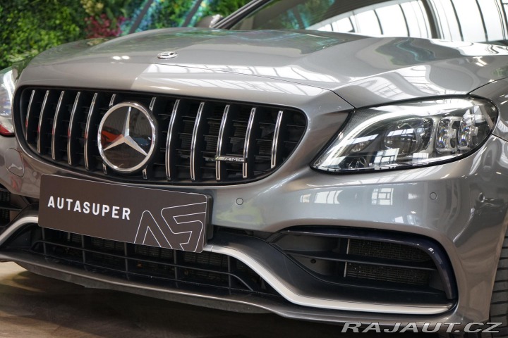 Mercedes-Benz C 63 AMG V8 350kW LED Pano 2019