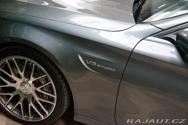 Mercedes-Benz C 63 AMG V8 350kW LED Pano 2019