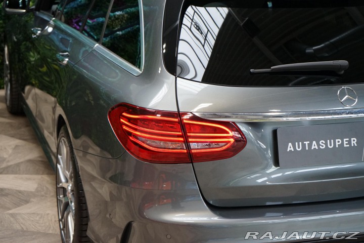 Mercedes-Benz C 63 AMG V8 350kW LED Pano 2019