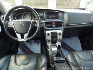 Volvo V40 D2 OCEAN RACE NAVI 2016