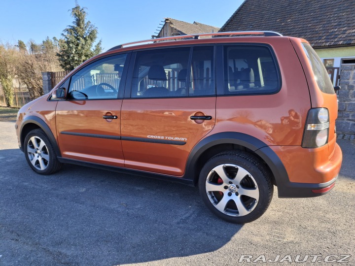 Volkswagen Touran Cross 2008