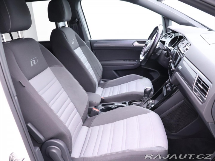 Volkswagen Touran 1,4 TSI DSG R-line LED Na 2017