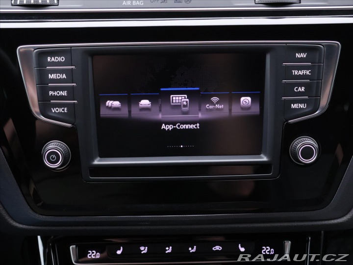 Volkswagen Touran 1,4 TSI DSG R-line LED Na 2017