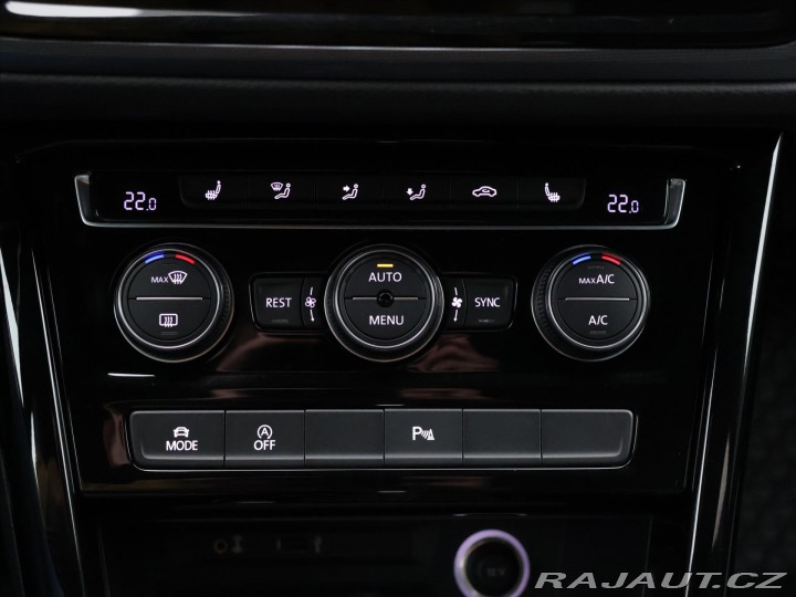 Volkswagen Touran 1,4 TSI DSG R-line LED Na 2017
