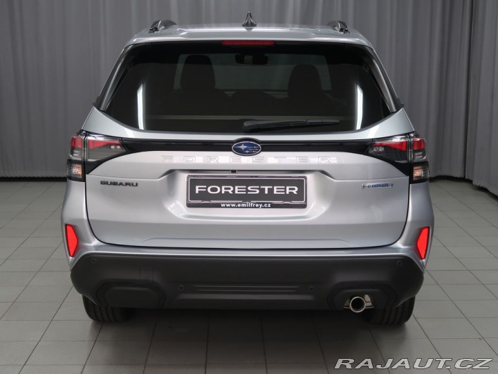Subaru Forester TOURING 4x4. K ODBĚRU IHN 2025