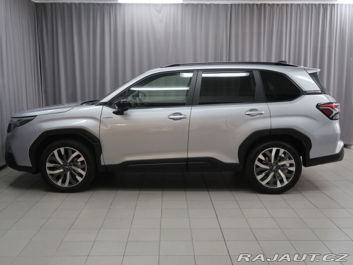 Subaru Forester TOURING 4x4. K ODBĚRU IHN 2025