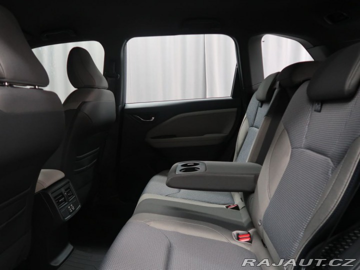 Subaru Forester 4X4 AWD. ACTIVE. Služební 2025
