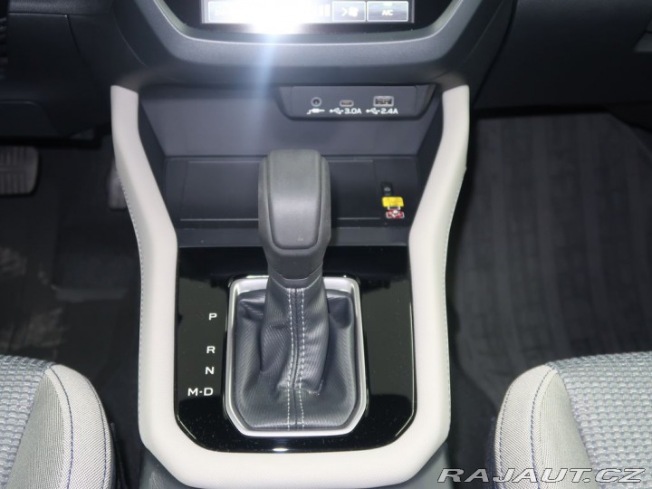 Subaru Forester 4X4. ACTIVE. REZERVACE! 2025