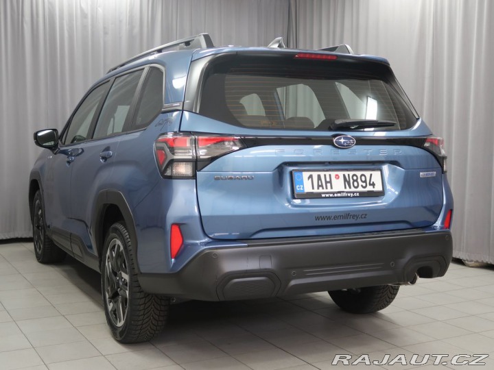 Subaru Forester 4X4. ACTIVE. Služební. SL 2025