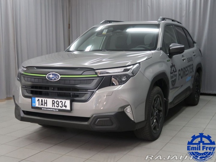 Subaru Forester 4X4 AWD. FIELD. Předváděc 2025