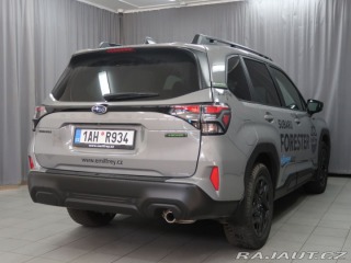 Subaru Forester 4X4 AWD. FIELD. Předváděc 2025
