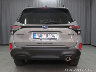 Subaru Forester 4X4 AWD. FIELD. Předváděc 2025