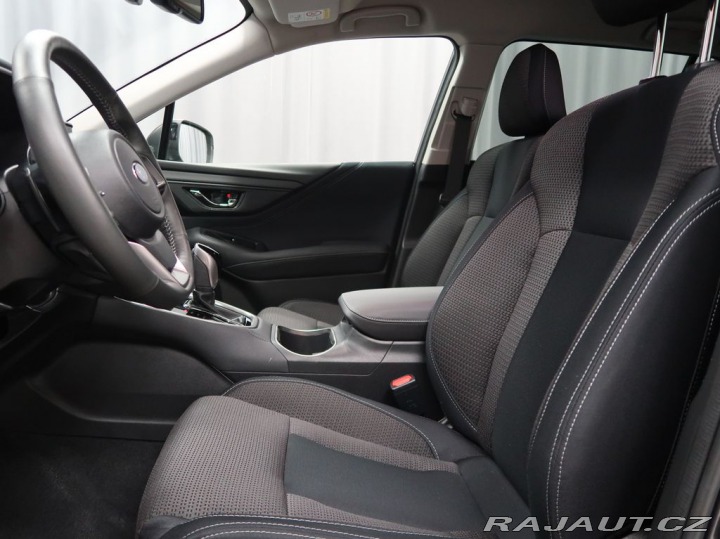 Subaru Outback 4X4 ACTIVE. K ODBĚRU IHNE 2025