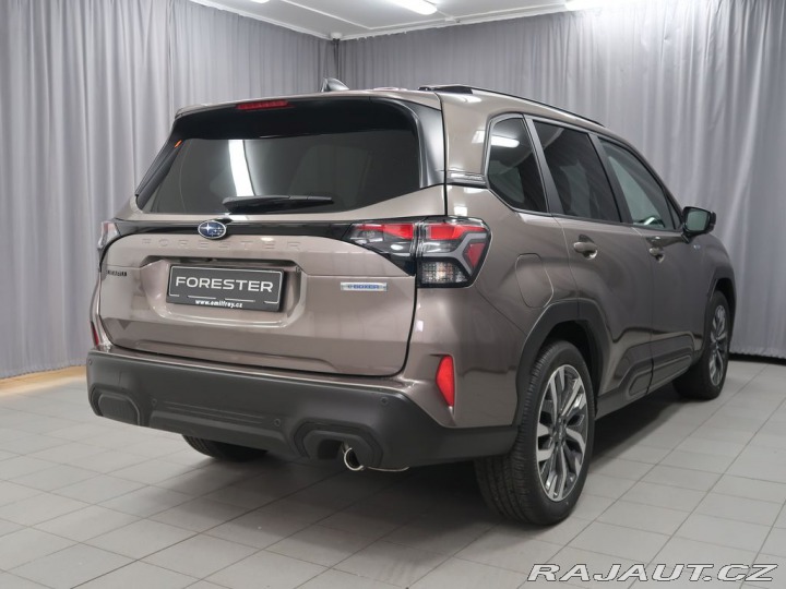 Subaru Forester TOURING 4X4. K ODBĚRU IHN 2025