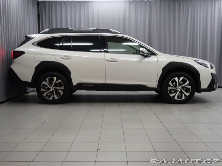 Subaru Outback TOURING + světlá kůže Nap 2025